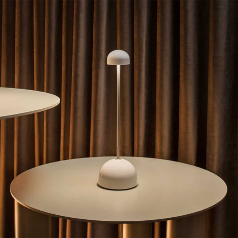 Lampe à poser sans fil blanche et argentée|Lampes à poser|Lampe Avenue Lampe à poser sans fil blanche et argentée|Lampes à poser|Lampe Avenue