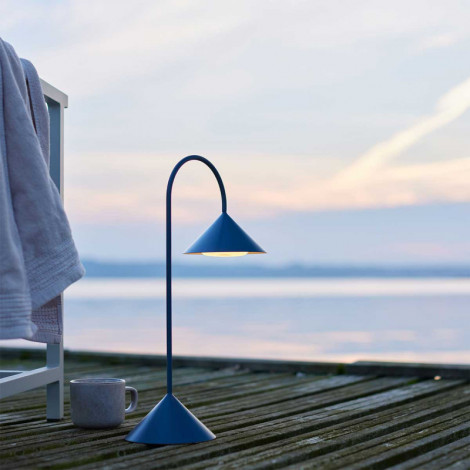 Lampe sans fil d'extérieur Grasp bleue|Lampes à poser|Lampe Avenue Lampe sans fil d'extérieur Grasp bleue|Lampes à poser|Lampe Avenue