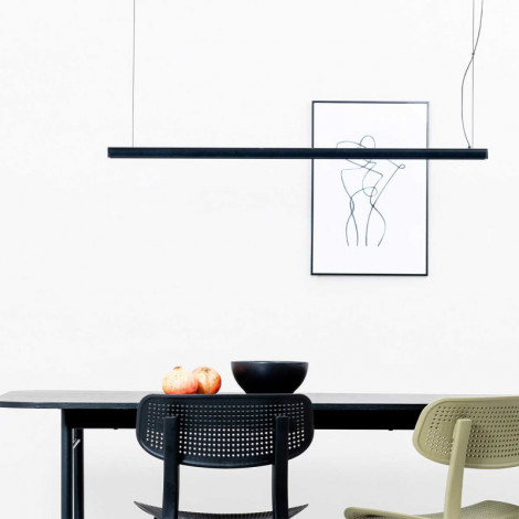 Suspension tube led noire Vico 1150 avec fleuron de surface|Suspensions|Lampe Avenue