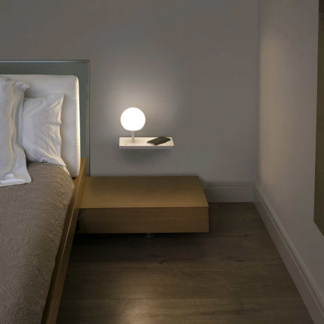 applique murale blanc et bois avec chargeur sans fil intégré|Appliques murales|Lampe Avenue