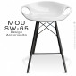 Tabouret de cuisine design MOU-SW65, assise coque plastique couleur, piétement bois vernis avec repose pieds acier peint.|Tabouret|100chaises