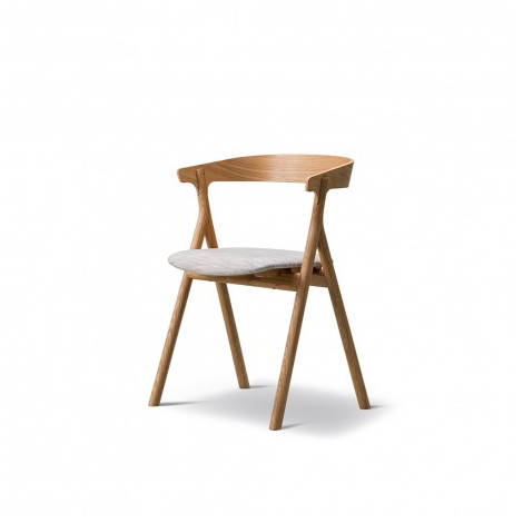 Chaise Yksi, assise tapissée|Chaise|Meuble et objet