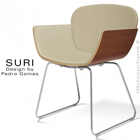Fauteuil confort pour salle de réunion SURI, piètement luge chromé, assise habillage cuir synthétique beige, dossier noyer.|Fauteuil / Chauffeuse|100chaises