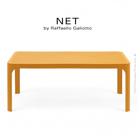 Table basse design NET, structure 4 pieds plastique couleur, plateau rectangulaire ajouré motif carré décoratif.|Table|100chaises Table basse design NET, structure 4 pieds plastique couleur, plateau rectangulaire ajouré motif carré décoratif.|Table|100chaises
