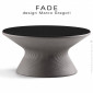 Table basse ronde design FADE, structure plastique couleur, pour terrasse en bord de mer ou à la montagne avec plateau HPL.|Table|100chaises